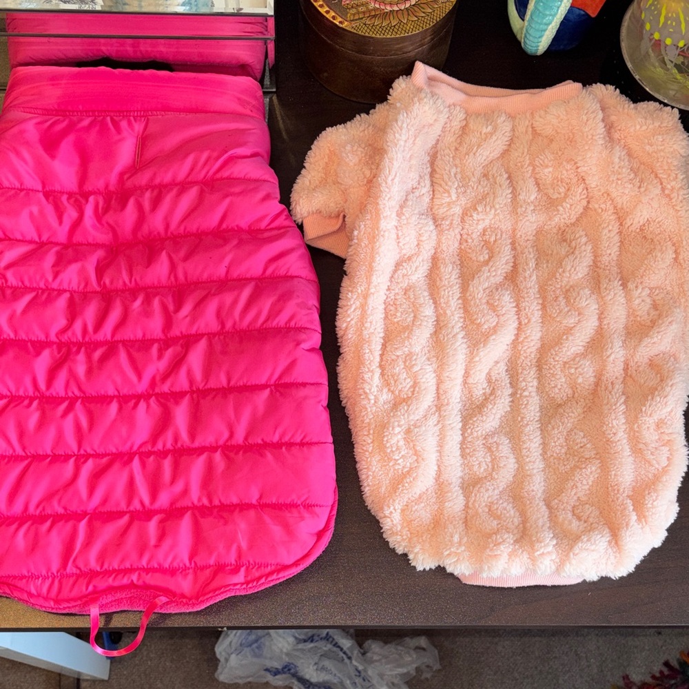 EUC TOP PAW pink, puffer, dog jacket, vest, and light, pink faux fur fuzzy warm